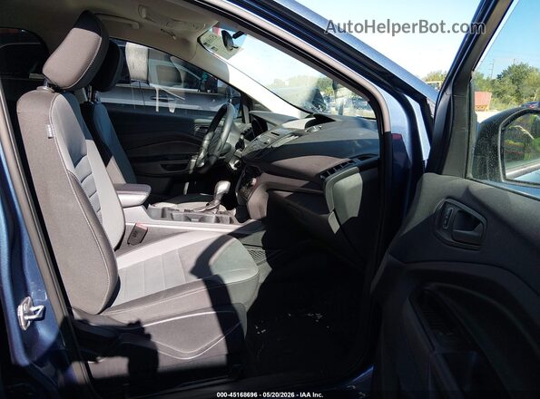 1FMCU0F76JUB20610 2018 FORD ESCAPE Синий Вид салона спереди