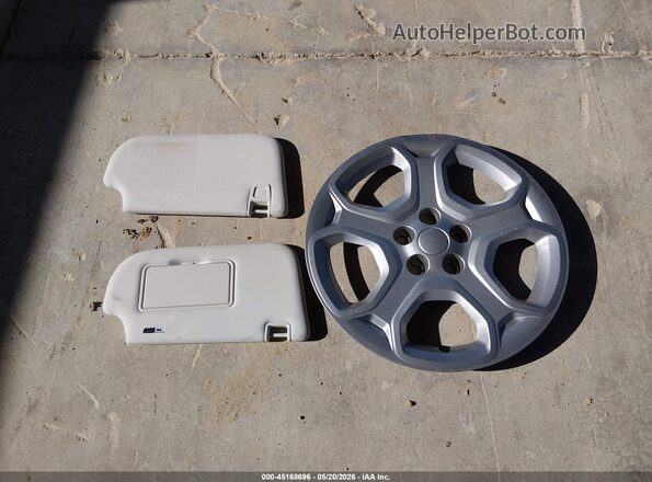 1FMCU0F76JUB20610 2018 FORD ESCAPE Синий Вид щитка приборов