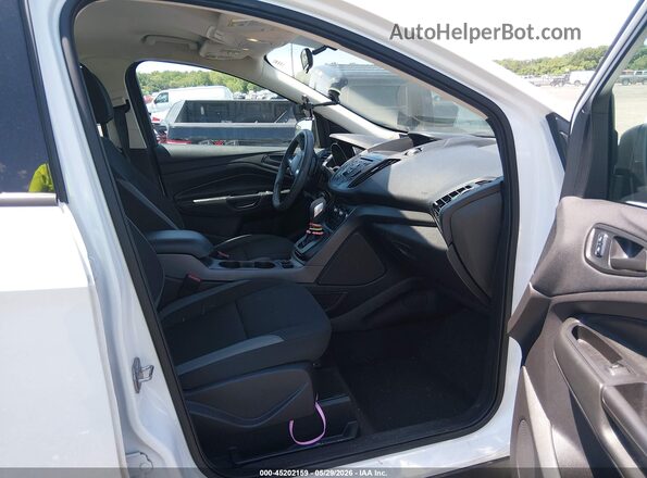 1FMCU0F78GUA03314 2016 FORD ESCAPE White Вид салону спереду
