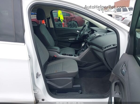 1FMCU0G79GUC41252 2016 FORD ESCAPE White Սալոնի դիմացի տեսք