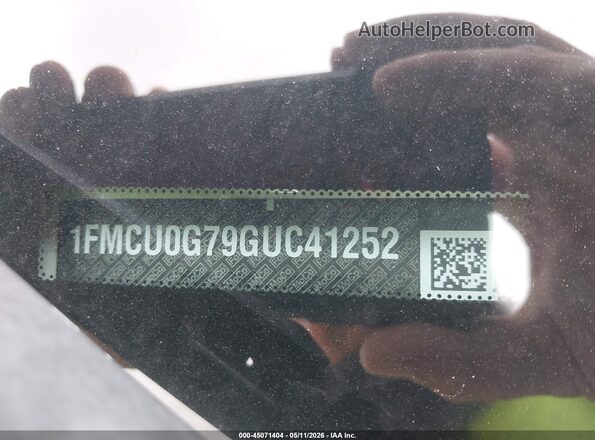 1FMCU0G79GUC41252 2016 FORD ESCAPE White 