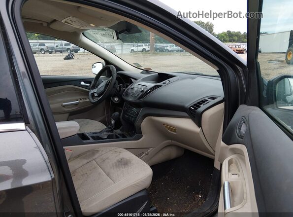 1FMCU0GD0HUD24172 2017 FORD ESCAPE Серый Вид салона спереди