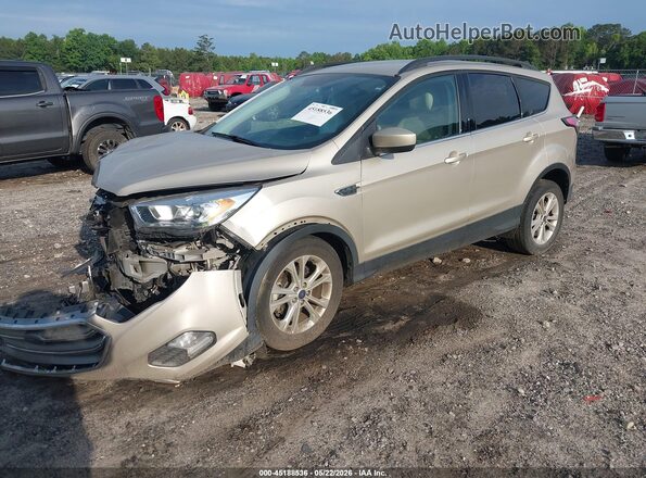 1FMCU0GD0HUE43565 2017 FORD ESCAPE Gold წინა მარცხენა ხედი სამი მეოთხედიდან