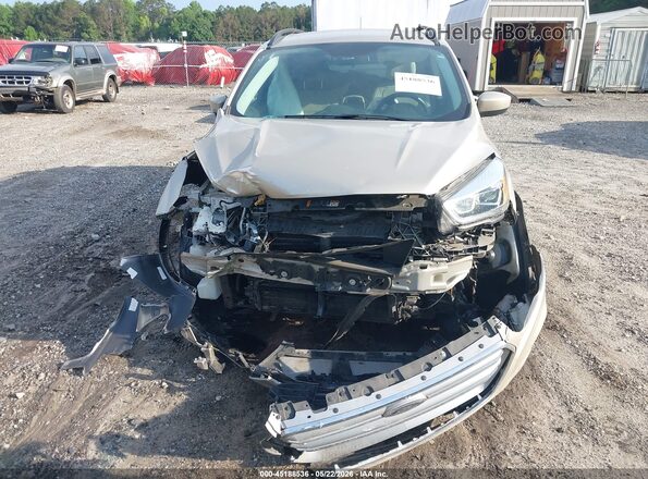 1FMCU0GD0HUE43565 2017 FORD ESCAPE Gold უკანა სალონის ხედი