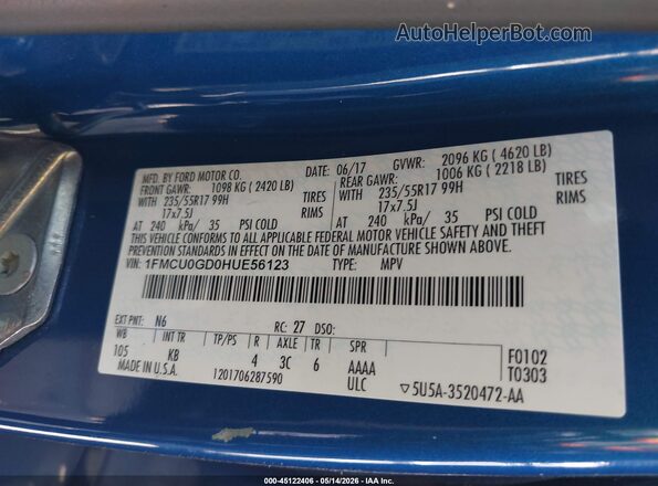 1FMCU0GD0HUE56123 2017 FORD ESCAPE Blue ძრავის განყოფილების ხედი