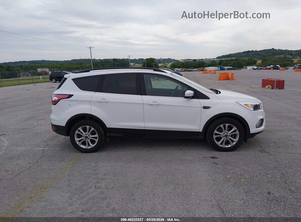 1FMCU0GD0JUC32453 2018 FORD ESCAPE White Rear interior view