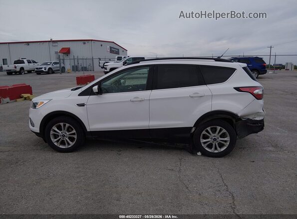 1FMCU0GD0JUC32453 2018 FORD ESCAPE White 360 interior view