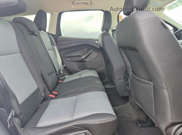 1FMCU0GD0KUA41181 2019 FORD ESCAPE White Rear interior view