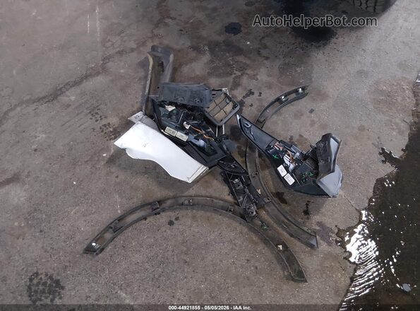 1FMCU0GD1KUC33757 2019 FORD ESCAPE Silver 