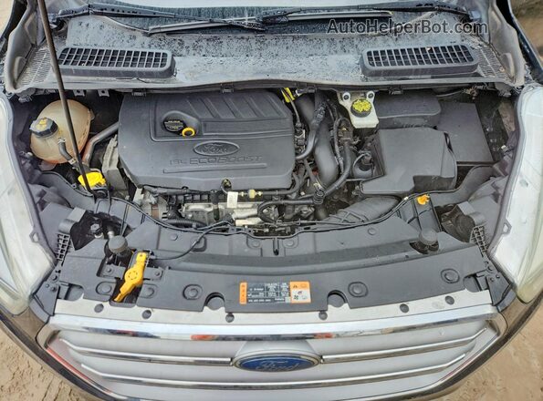 1FMCU0GD2HUC97654 2017 FORD ESCAPE Черный Вид подкапотного пространства