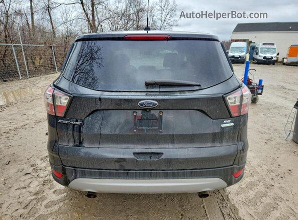 1FMCU0GD2HUC97654 2017 FORD ESCAPE Черный Вид сзади