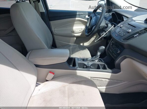 1FMCU0GD2HUD78315 2017 FORD ESCAPE White წინა სალონის ხედი
