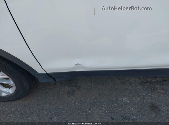 1FMCU0GD2HUD78315 2017 FORD ESCAPE White წინა ხედი