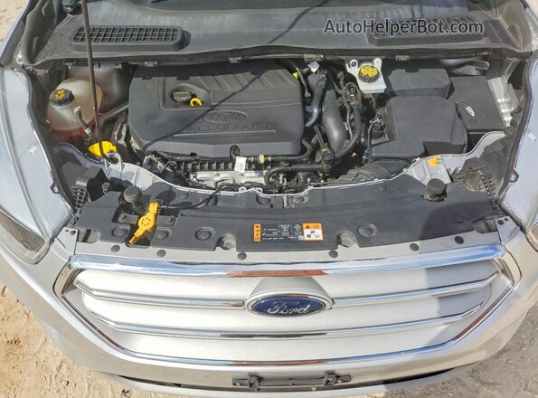 1FMCU0GD2JUC32566 2018 FORD ESCAPE Серебряный Вид задней части салона