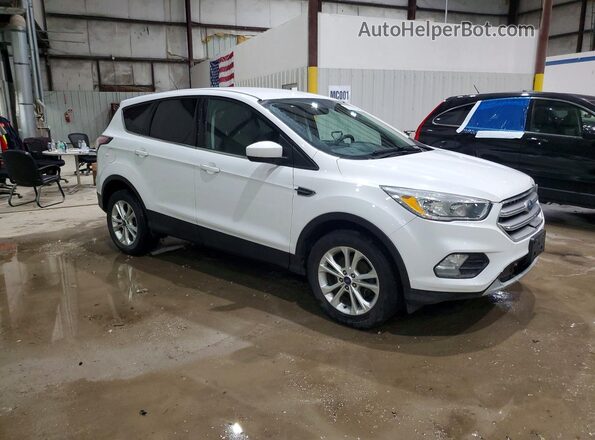 1FMCU0GD3HUB41008 2017 FORD ESCAPE White 