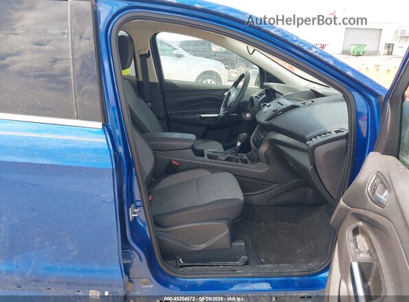 1FMCU0GD3HUB56415 2017 FORD ESCAPE Синий Вид салона спереди