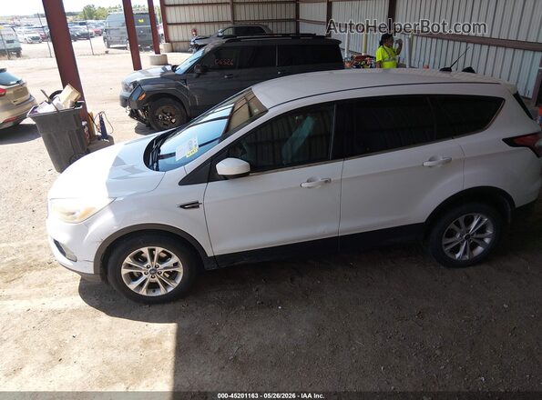 1FMCU0GD3HUC98229 2017 FORD ESCAPE White 