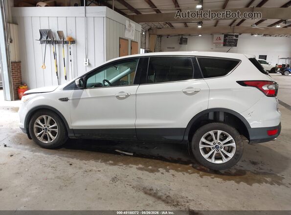 1FMCU0GD3HUE84997 2017 FORD ESCAPE White 