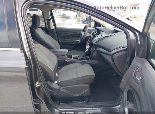 1FMCU0GD3JUC03416 2018 FORD ESCAPE Gray Front interior view