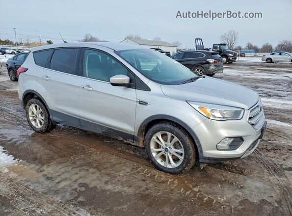 1FMCU0GD3KUB51867 2019 FORD ESCAPE Серебряный Передняя правая четверть