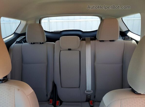 1FMCU0GD5HUA53853 2017 FORD ESCAPE Золотой 