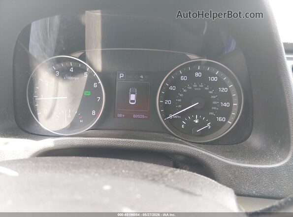 1FMCU0GD5HUC63580 2017 FORD ESCAPE White Vista de los asientos traseros