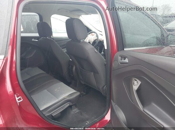 1FMCU0GD5HUD37497 2017 FORD ESCAPE Red VIN կոդի պիտակի տեսք