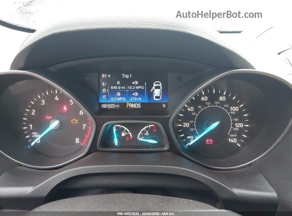 1FMCU0GD5HUD37497 2017 FORD ESCAPE Red Հետևի նստատեղերի տեսք