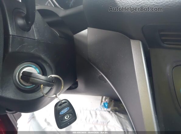 1FMCU0GD5HUD37497 2017 FORD ESCAPE Red Առջևի վահանակի տեսք