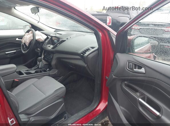 1FMCU0GD5HUD37497 2017 FORD ESCAPE Red Սալոնի դիմացի տեսք