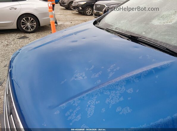 1FMCU0GD5HUD58236 2017 FORD ESCAPE Синий Вид спереди