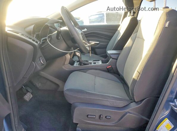 1FMCU0GD5JUB81970 2018 FORD ESCAPE Blue წინა სალონის ხედი
