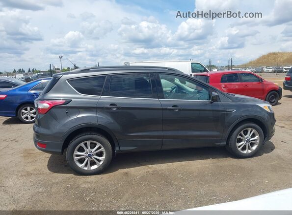1FMCU0GD5JUC77033 2018 FORD ESCAPE Gray Вид задньої частини салону