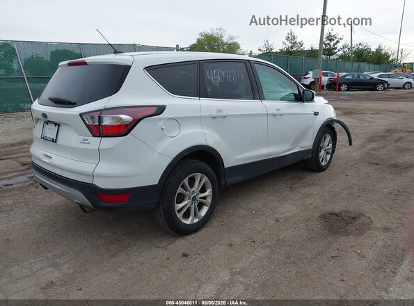 1FMCU0GD6HUE77056 2017 FORD ESCAPE Белый Задняя правая четверть