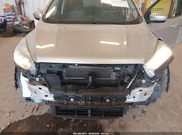 1FMCU0GD7HUB90986 2017 FORD ESCAPE Серебряный Вид спереди