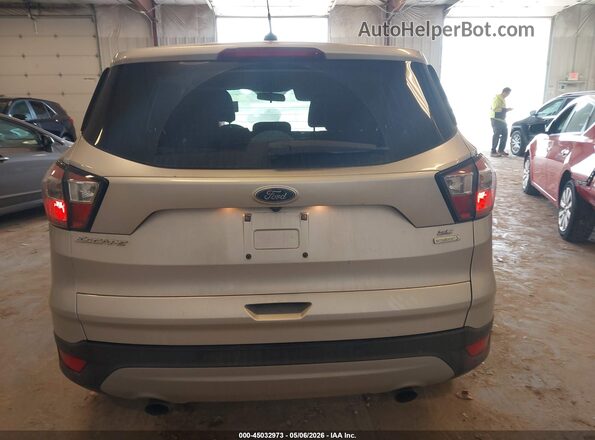 1FMCU0GD7HUB90986 2017 FORD ESCAPE Серебряный 