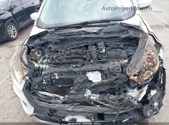 1FMCU0GD7HUE75798 2017 FORD ESCAPE White წინა ხედი