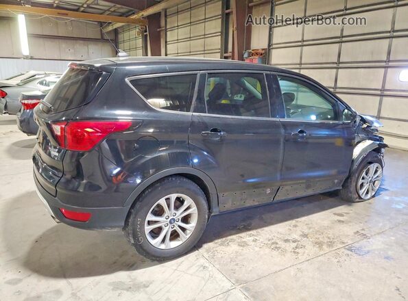 1FMCU0GD7KUB29998 2019 FORD ESCAPE Черный 