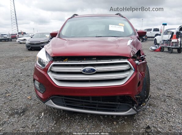 1FMCU0GD8JUD26225 2018 FORD ESCAPE Maroon Вид щитка приладів