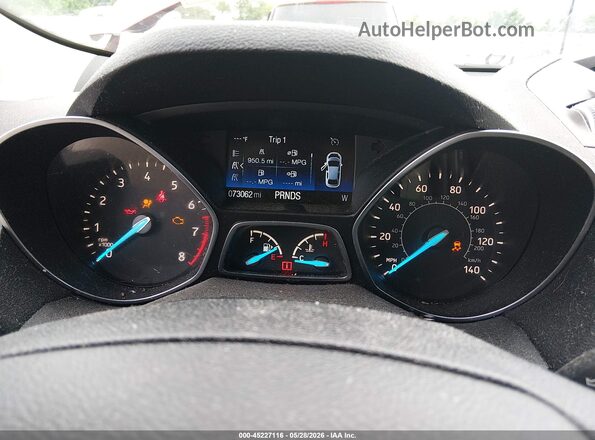 1FMCU0GD8JUD26225 2018 FORD ESCAPE Maroon Вид задніх сидінь