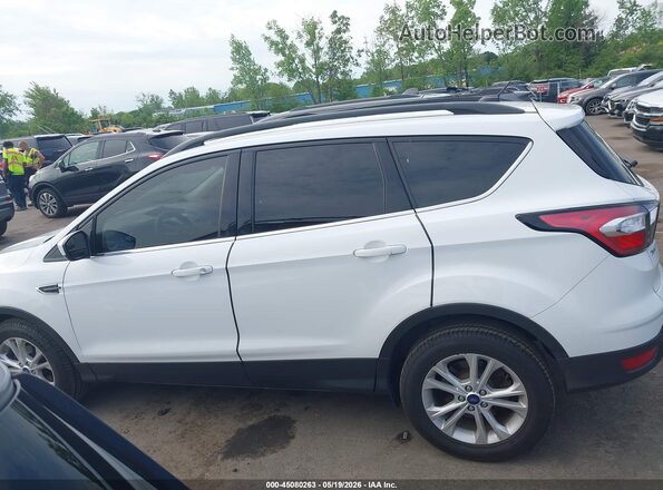 1FMCU0GD9JUB61771 2018 FORD ESCAPE White Widok wnętrza 360 stopni