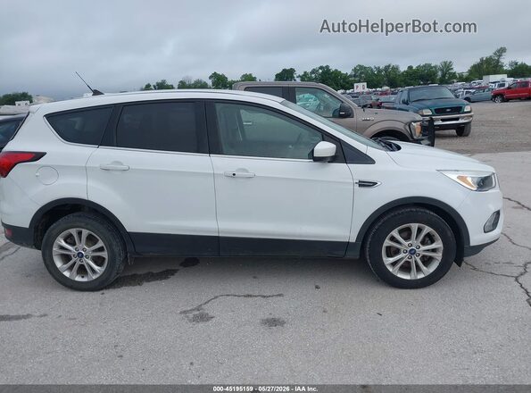 1FMCU0GD9KUB65286 2019 FORD ESCAPE White Вид задньої частини салону