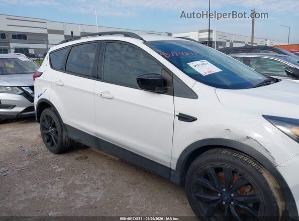 1FMCU0GD9KUC02305 2019 FORD ESCAPE White ხელსაწყოთა პანელის ხედი