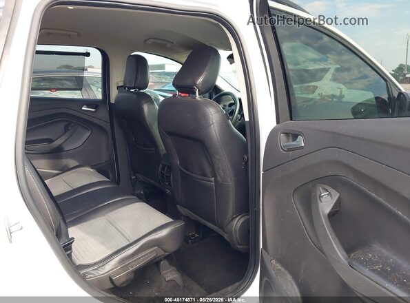 1FMCU0GD9KUC02305 2019 FORD ESCAPE White VIN კოდის სტიკერის ხედი
