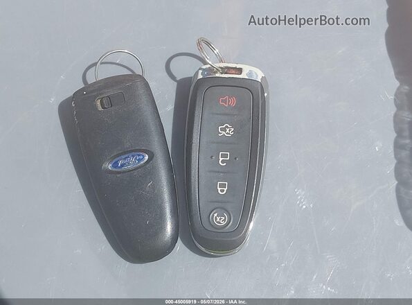 1FMCU0GDXKUB02052 2019 FORD ESCAPE Синий Вид панели приборов