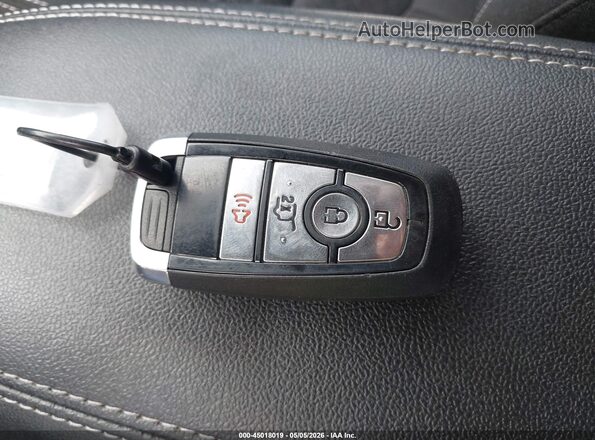 1FMCU0GN3SUB03049 2025 FORD ESCAPE Черный Вид панели приборов
