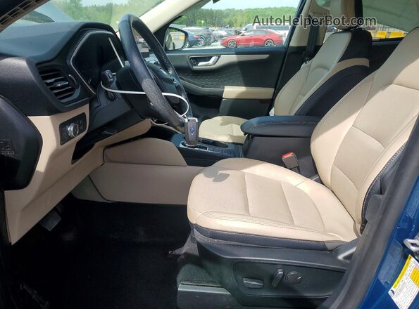 1FMCU0H67LUB22048 2020 FORD ESCAPE Синий Вид салона спереди
