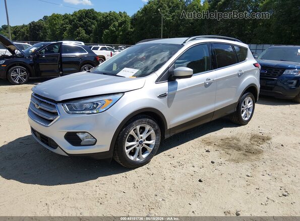 1FMCU0HD4JUB67203 2018 FORD ESCAPE Silver Առջևի ձախ երեք քառորդ տեսարան
