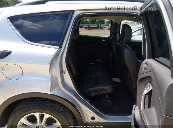 1FMCU0HD4JUB67203 2018 FORD ESCAPE Silver VIN կոդի պիտակի տեսք