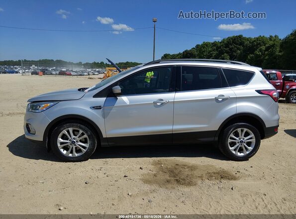 1FMCU0HD4JUB67203 2018 FORD ESCAPE Silver Սալոնի 360 աստիճան տեսք